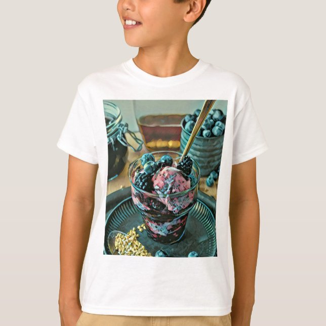 Glasskaka med bär t shirt (Framsida)