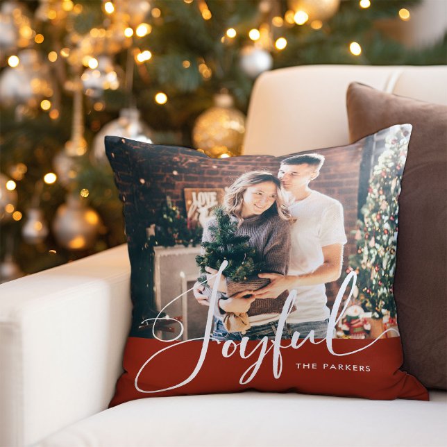 Glatt | Elegant Script och Photo Jul Red Kudde (An elegant holiday family photo pillow with modern script calligraphy)