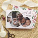 Glatt | Modern 2-fotojul Julkort<br><div class="desc">Sprid helgdag glädje med det här chicen och elegantens julkort! Med två runda foton är designen ge dina favoritfamiljestunder en modern skevning. Det mindre cirkelfotot läggs på det större, vilket skapar en balanserad layout och snyggt. Ord "glatt" trycks i den minsta röda typografin i det övre hörnet, där namn i...</div>
