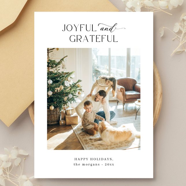 Glatt och tacksamt julfoto för familjen julkort (Skapare uppladdad)