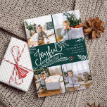 Glatt önskan | Kort för julfoto<br><div class="desc">Fina typografibaserade fotokort med helgdag har fyra av dina favoritfoton i fyrkantiga familjer i en samlingslayout. "Glatt Önskemål" förekommer i mitten i vita, handskrivna typografi på en grönt med jägare och accentuerad med vita sketchade löv och röda hollbär. Anpassa med hälsning, namn och namn. Kort bakåt till en mönster av...</div>
