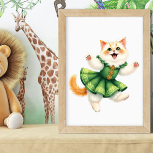 Glatt orange kattunge i grön keltasdress dansar poster