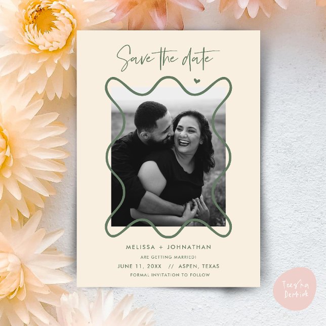Glatt par sparar datum för bröllopsannonsering spara datumet (Happy Couple Save the date wedding announcement whimsical in Cream Sage Green)