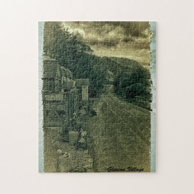 Glencoe Village, Glencoe, Lochaber, Skottland Pussel (Vertikal)
