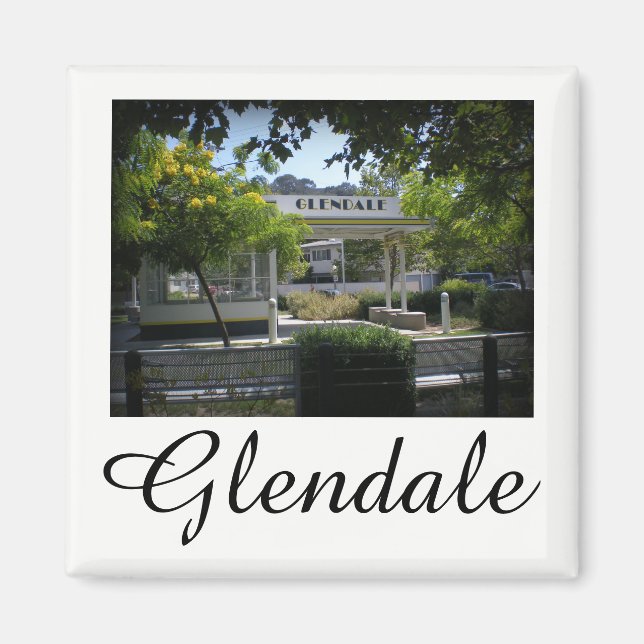 Glendale, California Adams Square Gas Station Magnet (Framsidan)