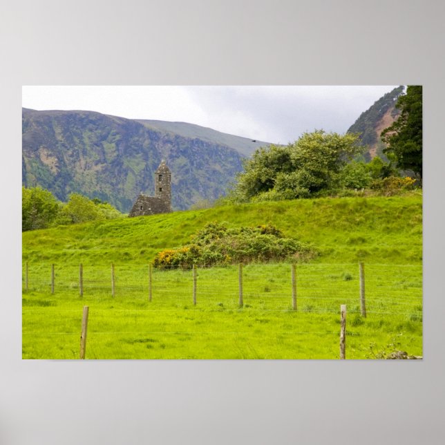 Glendalough, Irland. Glendalough är en av Poster (Framsidan)