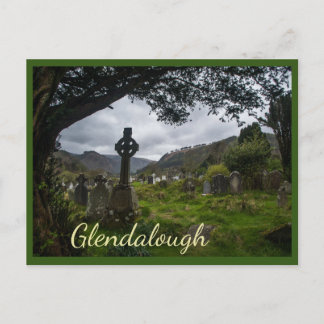 Glendalough (keltiska Kor) med text Vykort
