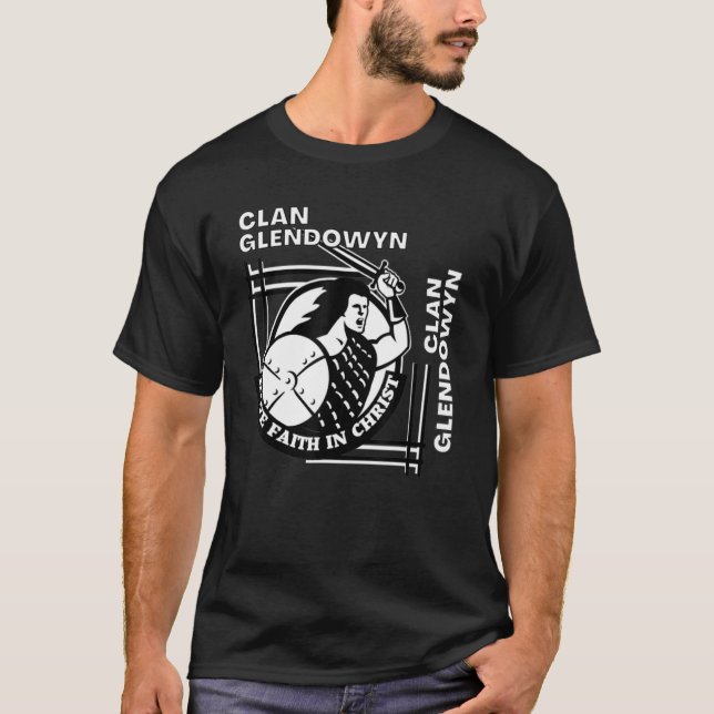 Glendowyn Klan Gaelic Motto Swordsman T Shirt (Framsida)
