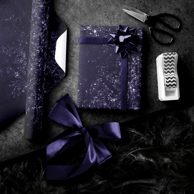 Glimmery Indigo Grunge | Lila Damask vid midnatt Presentpapper (Skapare uppladdad)
