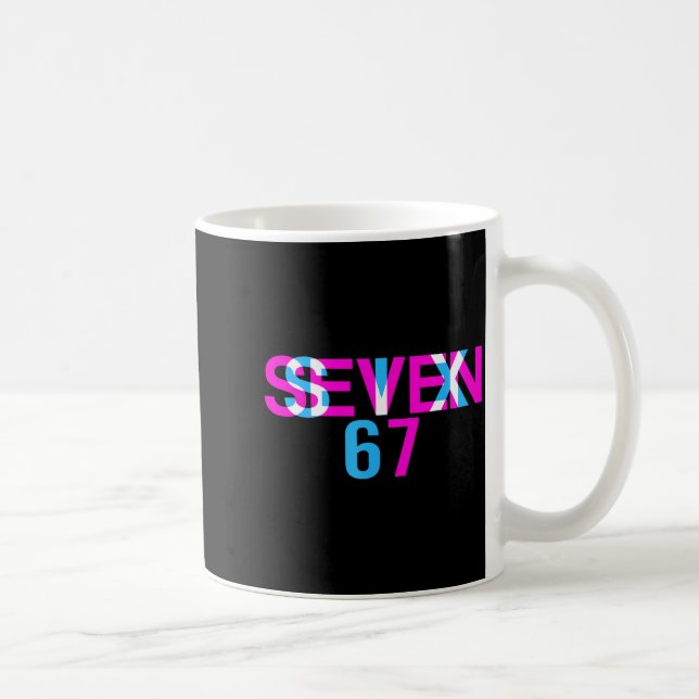 Glitch Optical Illusion Funny Six Seven 67 Meme Ge Kaffemugg (Höger)