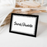 Glitter Black & Silver Tackkort Card<br><div class="desc">Trendigets utformning har en gnistrande faux glitter som är skiktad mot en solid färg-bakgrund. Använda mallformuläret om du vill lägga till egen information. Du kan använda funktionen "Anpassa" för att ändra teckensnittet stil,  färg och layouten.</div>