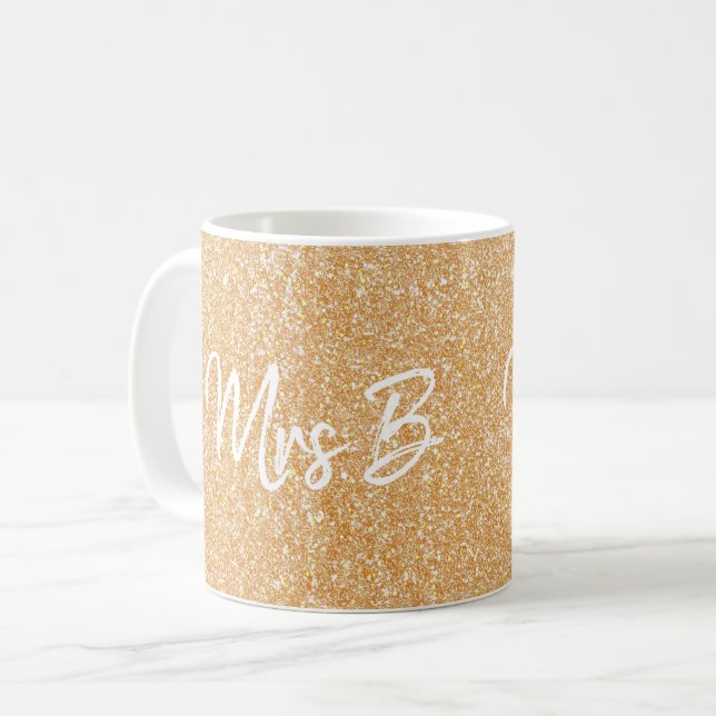 Glitter Guld Champagne-Anpassningsbarna Mrs. Initi Kaffemugg (Framsida vänster)