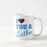 Glitter-hjärtan och latkes kaffemugg<br><div class="desc">Glitter Hearts och Latkes Coffee Mugg - presenterar en toppen gåva till Hanukkah. Ett mugg med ord spelar "I Kärlek You a Latke" och glitter hjärtan säger till den speciella någon du kärlek dem. Lycklig Hanukkah!</div>