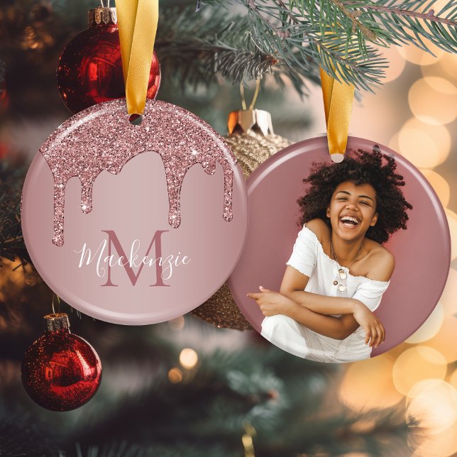 Glitter Monogram-foto för drivning av ro Guld Julgransprydnad Keramik (Rose Gold Dripping Glitter Monogram Photo Ceramic Ornament)