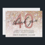 Glitter Ombre Sweet 40th Birthday Tack du Card Kort<br><div class="desc">Tack för att du firar din 40-årsdag med dig! Design med elegant glitter champagnebakgrund,  ro guld 40 och kalligrafiskript "tack" på kortets framsida och fyrtio på baksidan. Anpassa med ditt meddelande,  namn och datum.</div>