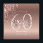 Glitter Rosa 60:e överraskande födelsedag Inbjudningar<br><div class="desc">Det är dags att fira och inbjudan får party att gå i högernas riktning. Den här designen har rosa som droppar glitter och anpassningsbar typografi. Mycket gnistra!</div>