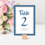 Glittery Bat mitzvah Navy Blue och Silver Bordsnummer<br><div class="desc">Det Bat mitzvah bordsnumret i det här trendiget har en gnistrande bild av glitter som är upplagd mot en solid bakgrund av färg. Använda mallformuläret om du vill lägga till egen information. Du kan använda Design Verktyg för att ändra teckensnittet stil,  färg och layout.</div>
