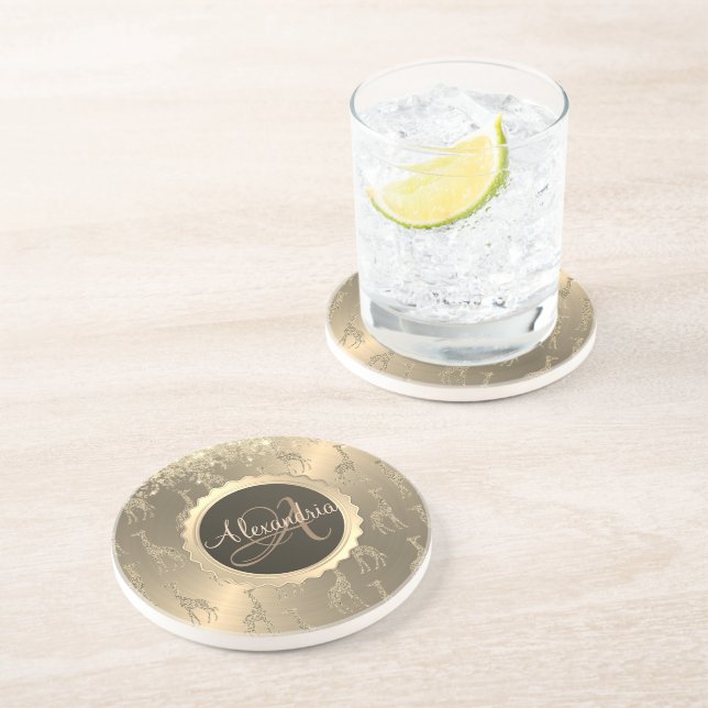 Glittery Giraffes på Glitzy Guld Monogram Underlägg (Sidan)