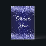 Glittery Navy Blue Ombre 40th Birthday Tack Kort<br><div class="desc">Skapa din egen elegant-kalligrafi tack för dina små platta kort för din 40-årsdag firande. Du kan anpassa skriptet finare och det fetstilta teckensnittet färg, storlek och stil på framsidan. Faux glatt blå glitter mot en mörk marin gradientgrafik. Alla glittrande och glatta effekter i den moderna gigabildsdesignen skapas med digitalgrafik som...</div>