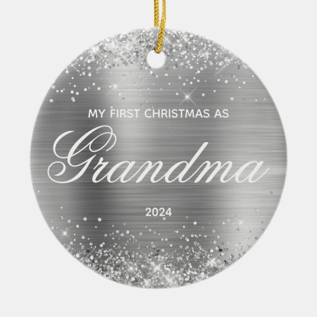 Glittery Silver Min första jul som mormor Julgransprydnad Keramik (Framsidan)
