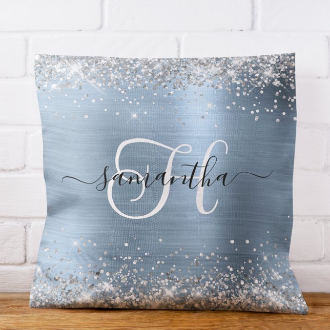 Glittery Silver och Light Blue Monogramme Kudde (Glittery Silver and Light Blue Monogrammed Throw Pillow)