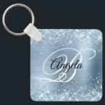 Glittlight Blue Foil Finare Monogram Nyckelring<br><div class="desc">Elegant ljusblått glitter med gnistor mot ett faux borstat metall-folie. Det går att anpassa kalligrafimonogrammet för svart och vitt finare i mitten. All sparsam och glansig inslag i denna moderna gigantiska design är digital grafik. Monogrammed värdefull nyckelring party favors för hennes speciella födelsedag.</div>