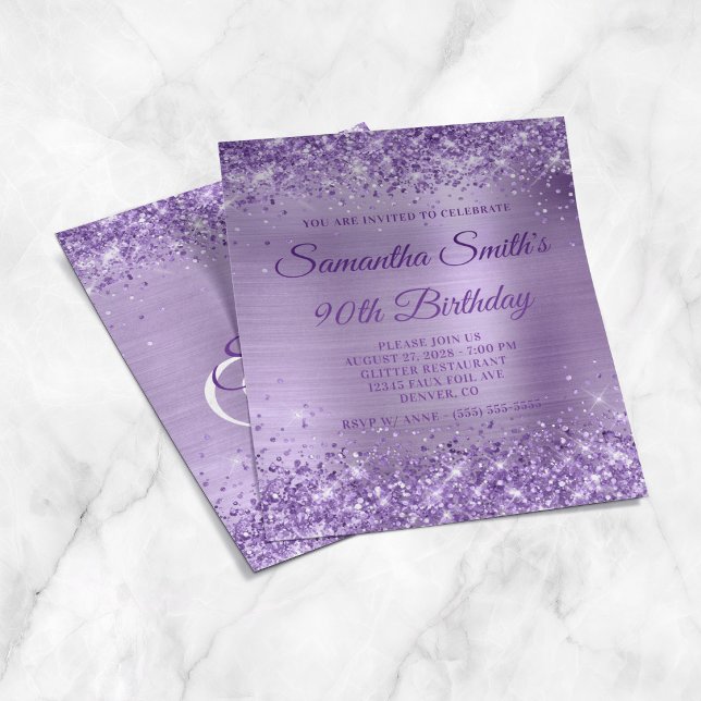 Glittrande lila foliemonogram 90-års födelsedagsin flygblad (Glittery Purple Foil Monogram 90th Birthday Invite Flyer)
