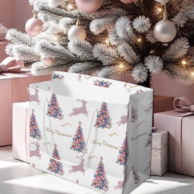 Glittrande renar och pastell julgranar rosa (Sparkling Reindeer and Pastel Christmas Trees Pink Large Gift Bag by ithe Olde Christmas Shoppe)