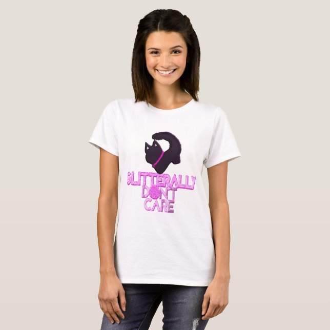 Glittrande svart katt bryr sig inte om t shirt (Hel framsida)