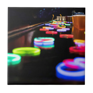 Glöd i mörken kakelplatta