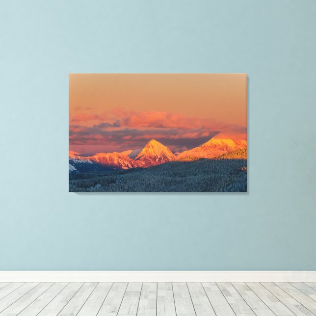 Glödande orange vinterbergskedja canvastryck (Insitu (trägolv))