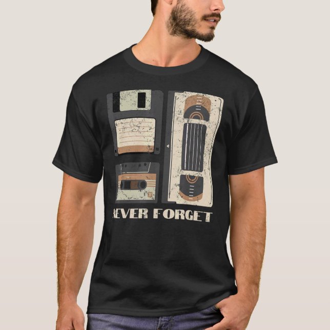 Glöm aldrig Cassette-diskettenheten för banduppspe T Shirt (Framsida)