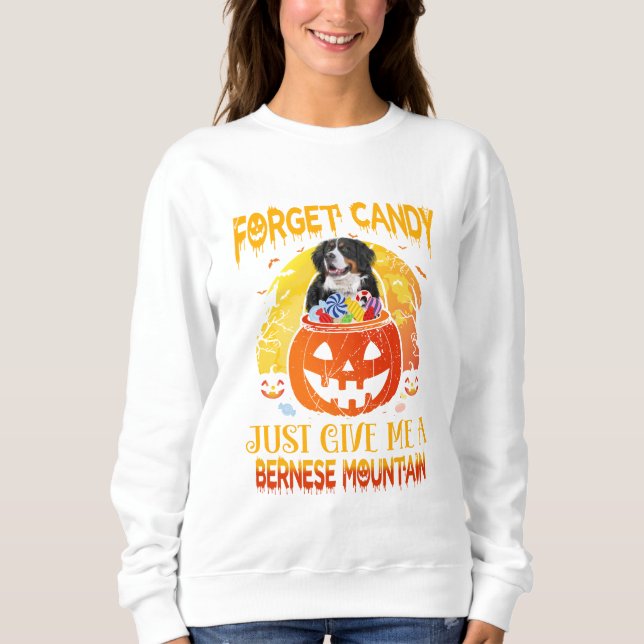 Glöm Candy Ge Me Bernese Mountain Halloween T Shirt (Framsida)