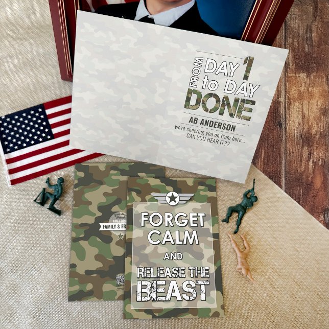 Glöm lugn Rollig Militär Kamouflage BMT Grundlägga Kort (Funny Military Camo basic training boot camp encouragement card, forget calm release the beast)