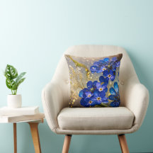 Glöm mig-inte-blomma med guld-accenter