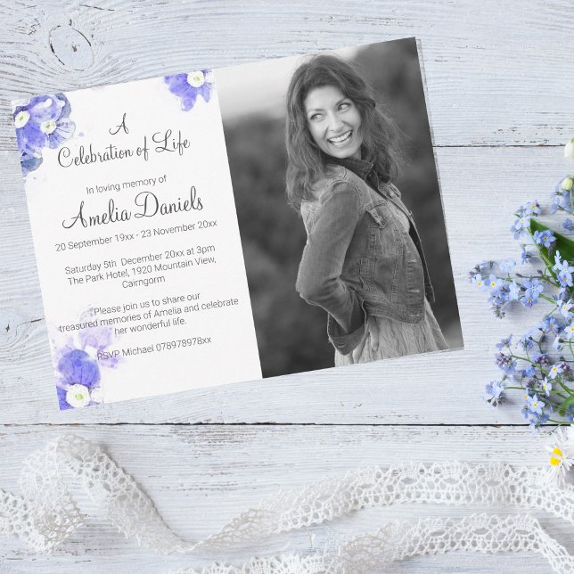 Glömm-Mig-Inter Foto Livets Firande Kort (Pretty & feminine celebration of life cards with a beautiful Forget-me-not design.)