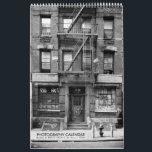 GLORIÖS SVART OCH VITTLIGT PHOTO CALENDAR - Kelly  Kalender<br><div class="desc">Fantastiskt för en gåva som kommer att vara hela året lång.  Den här vackra B&W-fotoskalendern kommer att uppskattas av dig själv eller någon annan mottagare hela året.  Kelly Vin har valt många av sina favoritbilder för den här kalendern.  Fantastiskt för alla kontor,  skåp eller kylskåp.</div>