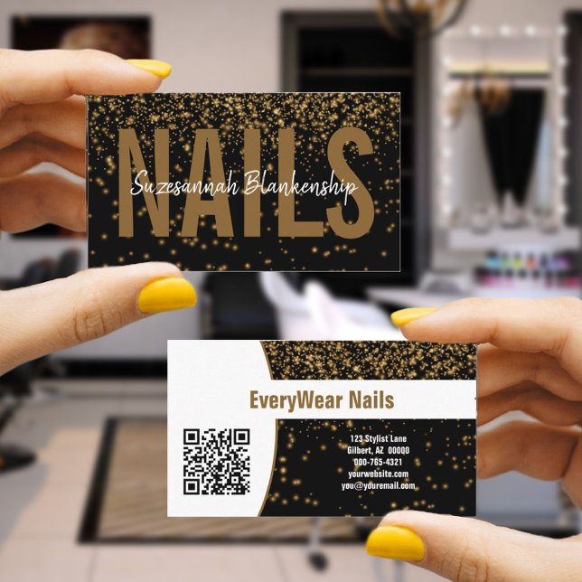 Glosing Guld Glitter over Black Anpassningsbar QR- Visitkort (This black, gold and white business card design offers a place for a QR code to a significant link.)