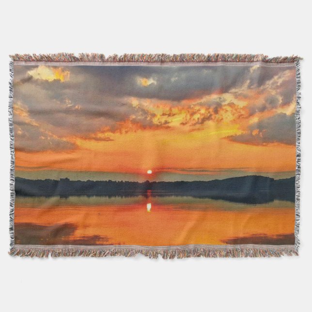 Glowing Clouds at Dawn Filt (Framsidan)