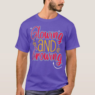 Glowing & Growing Funny Pregnant Mamma Gravid L T Shirt