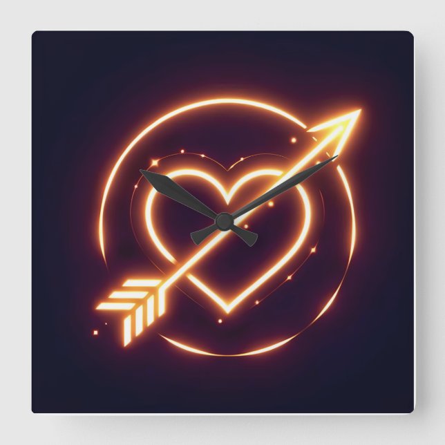 glowing image of a heart with cupid's arrow fyrkantig klocka (Framsida)