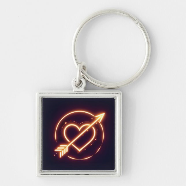 glowing image of a heart with cupid's arrow fyrkantig silverfärgad nyckelring (Framsidan)