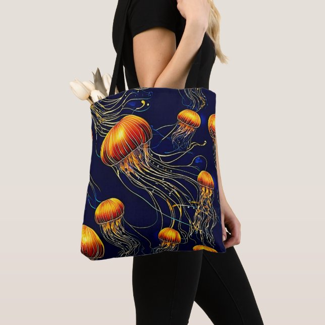 Glowing Jellyfish Sea Tygkasse (Närbild)