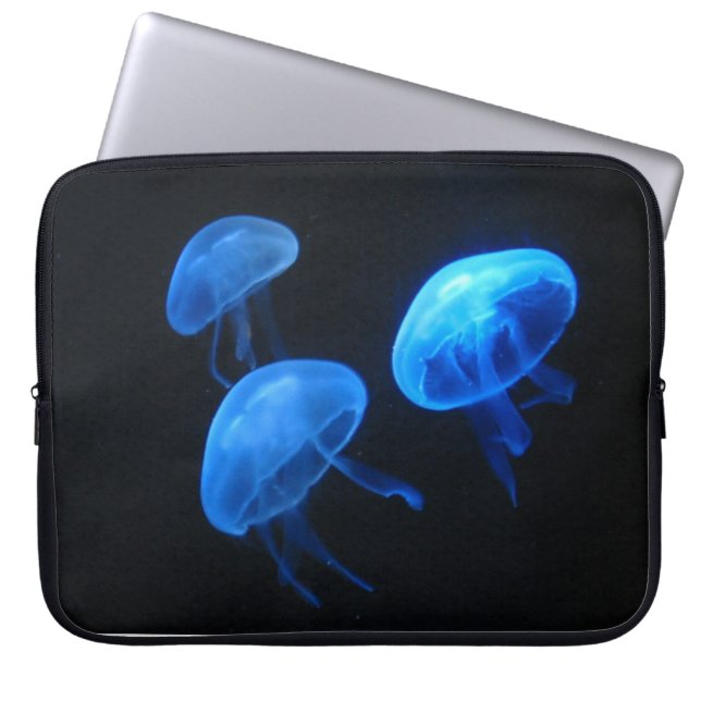 Glowing jellyfish underwater pic laptop sleeve (Framsidan)