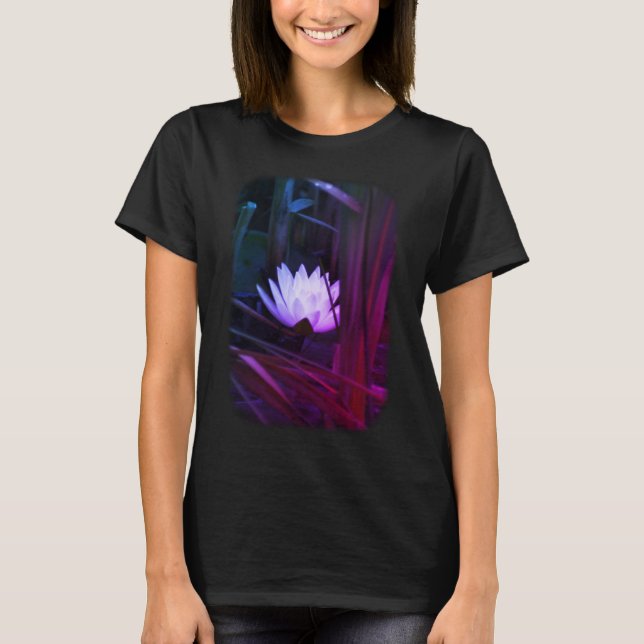 Glowing Lotus Vatten Lily Blommigt Natature T Shirt (Framsida)