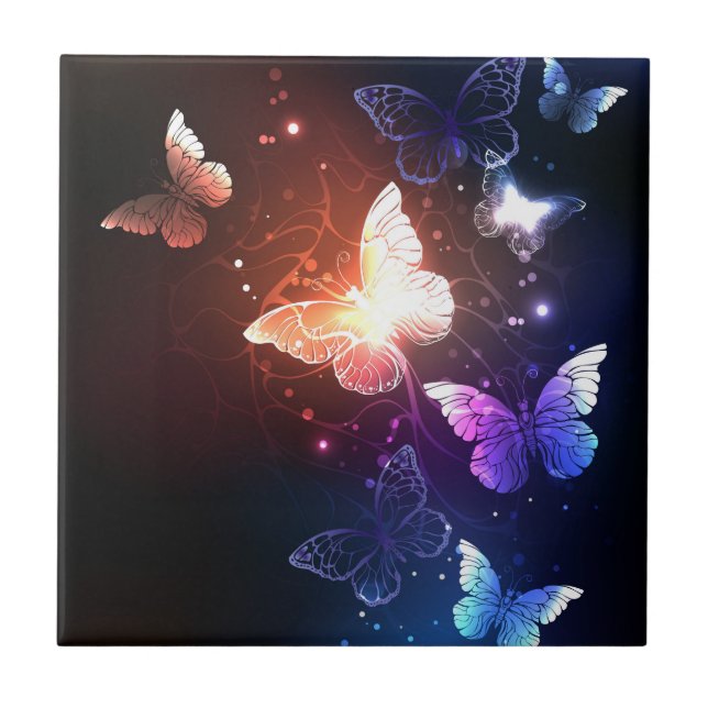 Glowing Night Butterflies Kakelplatta (Framsidan)