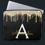 Gnistra Monogram för Svarta Guld Glitter Laptop Fodral<br><div class="desc">Black and Guld Faux Dripping Modern och Elegant Girly Glitter och Gnistra Elegant Monogram Fodral. Fodral kan anpassas så att det omfattar ditt första och första namn.</div>