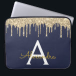 Gnistran Monogram för marinblått Guld Glitter Laptop Fodral<br><div class="desc">Faux-drivning i marinblått och Guld Modern och Elegant Girly Glitter och Gnistra Elegant Monogram Fodral. Fodral kan anpassas så att det omfattar ditt första och första namn.</div>