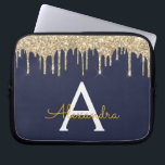 Gnistran Monogram för marinblått Guld Glitter Laptop Fodral<br><div class="desc">Faux-drivning i marinblått och Guld Modern och Elegant Girly Glitter och Gnistra Elegant Monogram Fodral. Fodral kan anpassas så att det omfattar ditt första och första namn.</div>