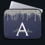 Gnistran Monogram för marinblått Silver Glitter Laptop Fodral<br><div class="desc">Faux-drivning i marinblått och Silver Modern och Elegant Girly Glitter och Gnistra Elegant Monogram Fodral. Fodral kan anpassas så att det omfattar ditt första och första namn.</div>